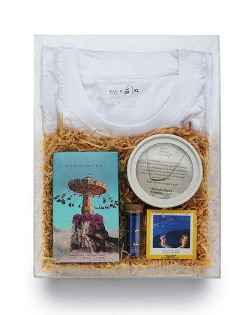 طقم الهدايا المتكامل – عطر وجمال وأناقة خالدة