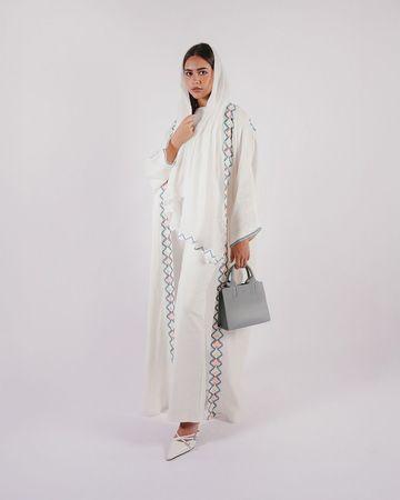 Mishkat Muzun Linen Abaya (White) - 54